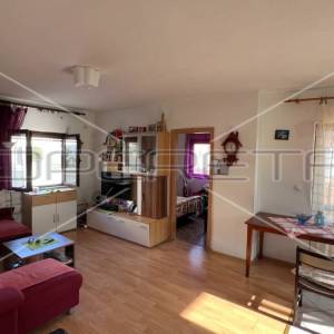 Apartmanski objekt na otoku Čiovu, uvala Mavarčica , 150 metara od mora 