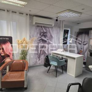 Atraktivan poslovni prostor u centru Malog Lošinja, nedaleko od mora