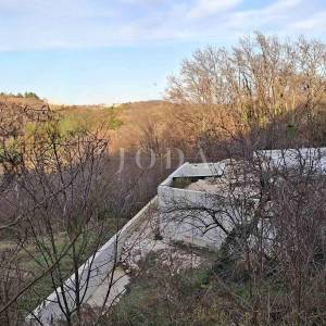 Atraktivno građevinsko zemljište,LABIN