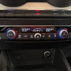 Audi Q2 30 TDI S-TRONIC BUISNESS - 3 godine jamstva