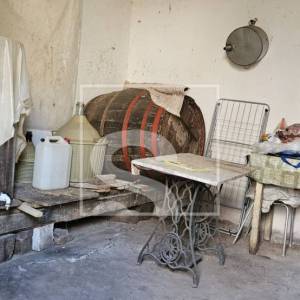 Autentična kamena kuća s konobom na prodaju