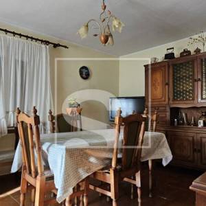 Autentična kamena kuća s konobom na prodaju