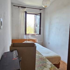 Autentična kamena kuća s konobom na prodaju