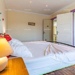 Banjole 7 km od centra grada Pule. 4 km do grada Medulina.