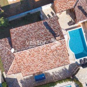 Barban okolica, kuća s bazenom