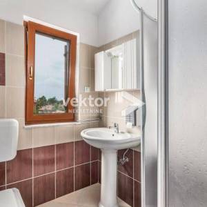 Barban okolica, kuća s bazenom