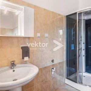 Barban okolica, kuća s bazenom