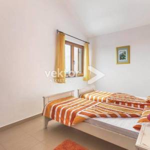 Barban okolica, kuća s bazenom