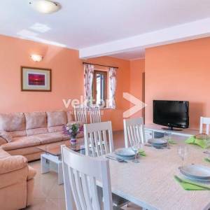 Barban okolica, kuća s bazenom