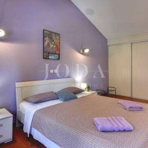 Barban, okolica, renovirana kuća sa bazenom u malom istarskom mjestu