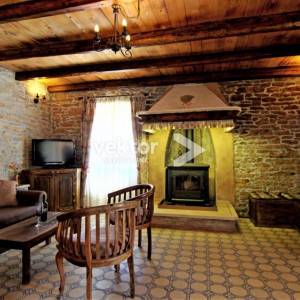 Barban-okolica, šarmantna kamena vila s grijanim bazenom