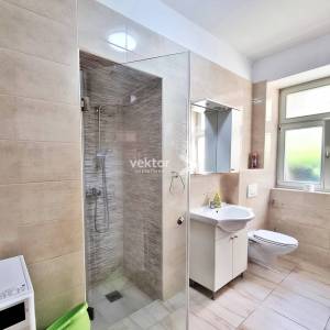 Belveder, 44 m² stan potpuno uređen, blizu centra – uključen namještaj