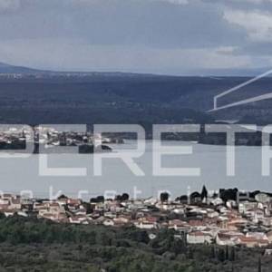 Bilice, građevinsko zemljište 3.719 m² – idealno za investiciju
