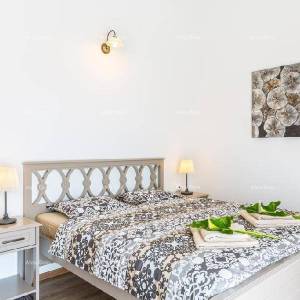 Blizina Barbana! Kuća s bazenom, saunom i jacuzijem!