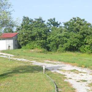 Blizina Marčane, kuća na velikom terenu od 26.000 m2.