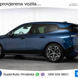 BMW iX xDrive40 Sport 326 KS, ACC+KAM+GR SJED+HEAD+VIRT+NAVI