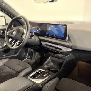 BMW serija 1 118D M-SPORT - 3 godine jamstva