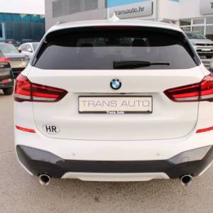 BMW X1 18d AUTOMATIK M-paket *LED, NAVIGACIJA, KAMERA*