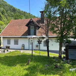 Brod na Kupi, okolica, šarmantna kuća za odmor