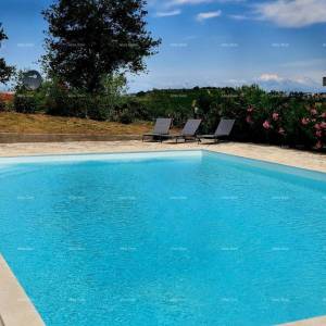 BUJE – Kuća  s bazenom i panoramskim pogledom