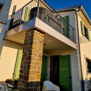 BUJE – Kuća  s bazenom i panoramskim pogledom