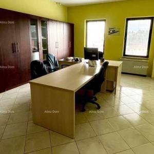 BUJE – SKLADIŠNO / UREDSKI PROSTOR NA PRODAJU | POSLOVNA ZONA