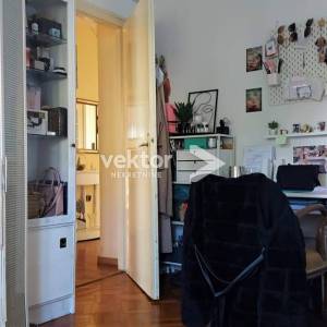 Bulevard, gospodski stan s tri balkona, otvoren pogled, garaža