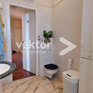 Bulevard, gospodski stan s tri balkona, otvoren pogled, garaža