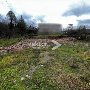 Čavle, građevinsko zemljište 830m2