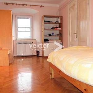 Centar, 110m2, 4-soban