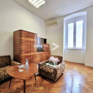 Centar, 112m2, idealno za poslovni prostor