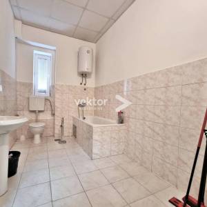 Centar, 112m2, idealno za poslovni prostor