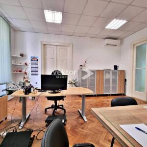 Centar, 112m2, idealno za poslovni prostor