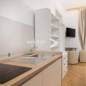 Centar, dva apartmana u strogom centru grada