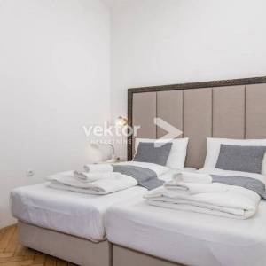 Centar, dva apartmana u strogom centru grada