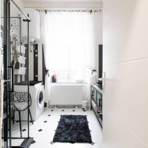 Centar, stan s dvije stambene jedinice, idealan za investiciju