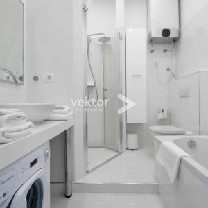 Centar, stan s dvije stambene jedinice, idealan za investiciju