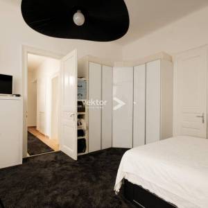 Centar, stan s dvije stambene jedinice, idealan za investiciju