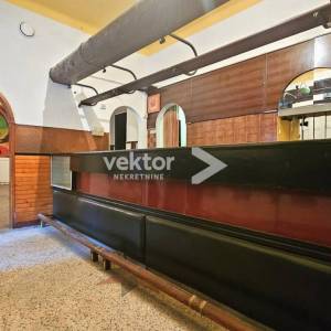 Centar,širi centar, 124m2, poslovni prostor za uređenje