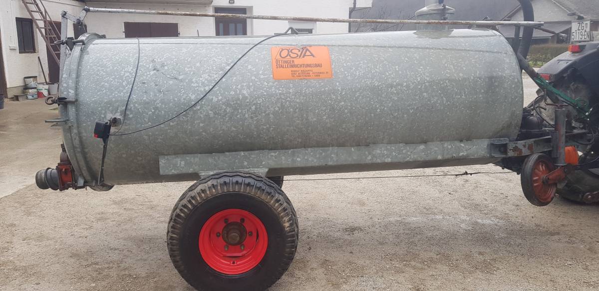 Cisterna pocinčana 3000 litara