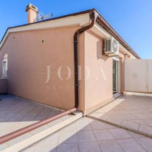 Crikvenica kuća sa 4 stana