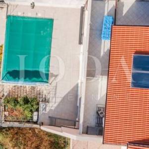 Crikvenica kuća sa 4 stana