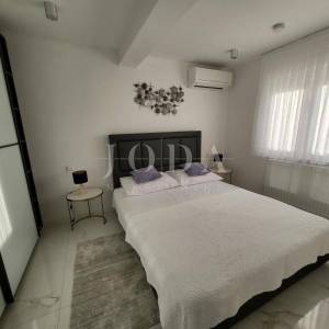 Crikvenica kuća sa 4 stana