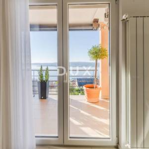 CRIKVENICA - Luksuzna vila s 4 stambene jedinice, bazenom i pogledom na more
