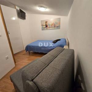 CRIKVENICA, SELCE - kuća u centru grada, samo 280 od mora