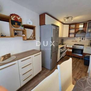 CRIKVENICA, SELCE - kuća u centru grada, samo 280 od mora