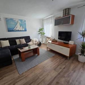 CRIKVENICA, SELCE - kuća u centru grada, samo 280 od mora