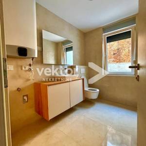 Crikvenica, stan s okućnicom i garažom, novogradnja