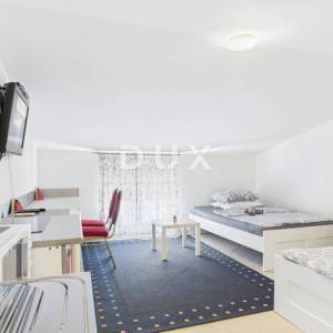 CRIKVENICA - stan s tri stambene jedinice, 200 m od mora