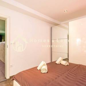 Crikvenica,luksuzni 3-soban apartman s bazenom,terasom,okućnicom i PM